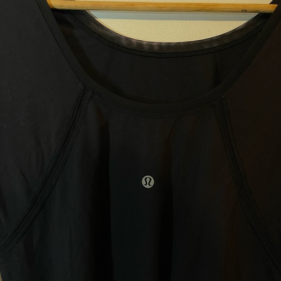 Lululemon long sleeve work out top size M/L - Picture 2 of 5